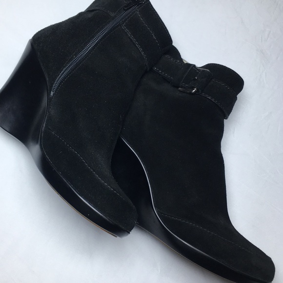 You by Crocs black suede wedge booties. Size 9 - Picture 4 of 8